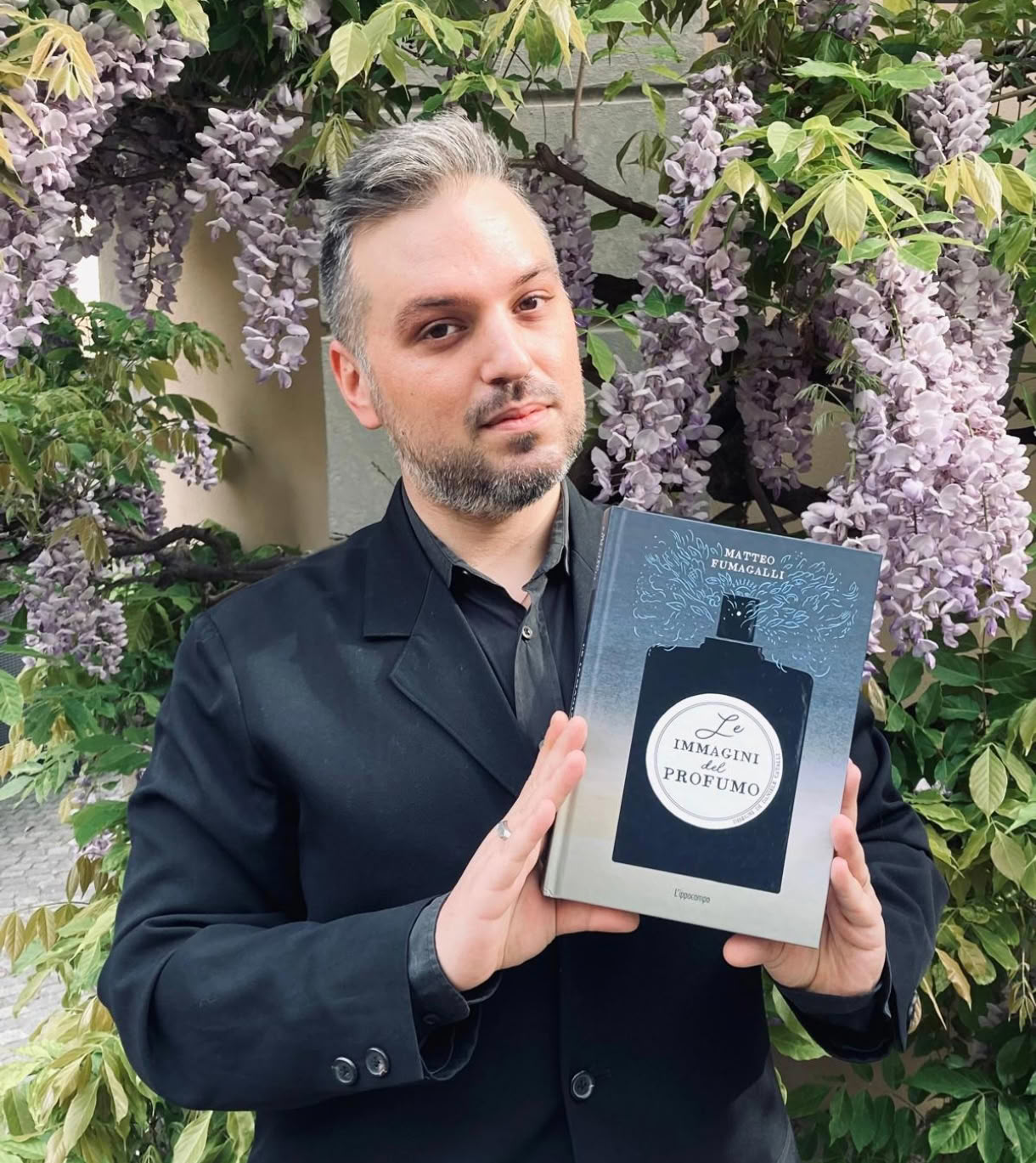 "Le immagini del profumo": a Parma la presentazione del nuovo libro di Matteo Fumagalli